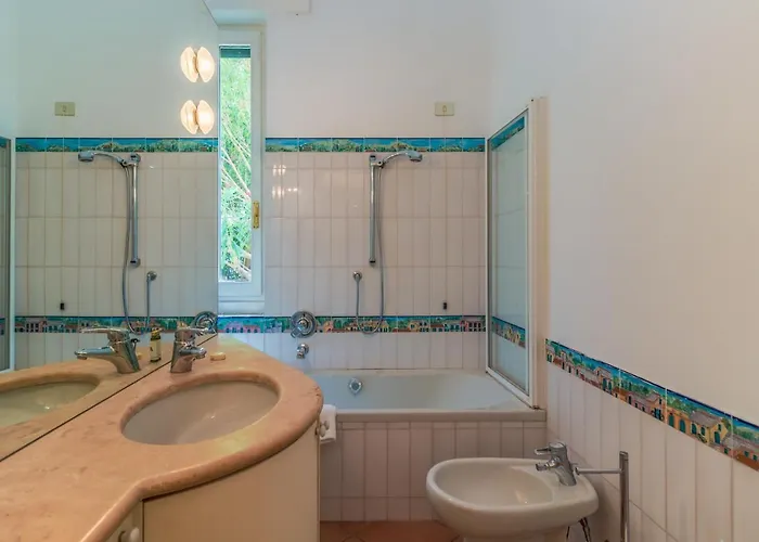 Il Giardino Nascosto Relax Vicino Al Porto Apartmán *